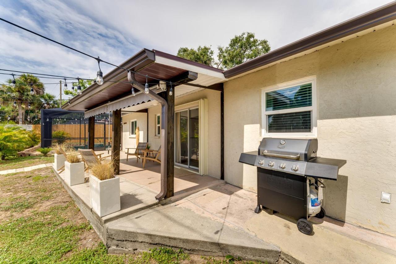 Nokomis Home With Screened Pool, 3 Mi To Beaches! Exterior photo